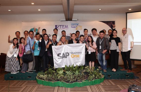 Surabaya Seminar : 8 Tips Successful IT System Implementation with PT Sterling Tulus Cemerlang - STEM